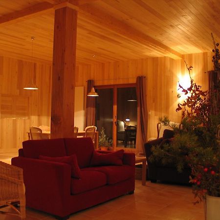 Maison Rouge Plan d'Aups Екстер'єр фото